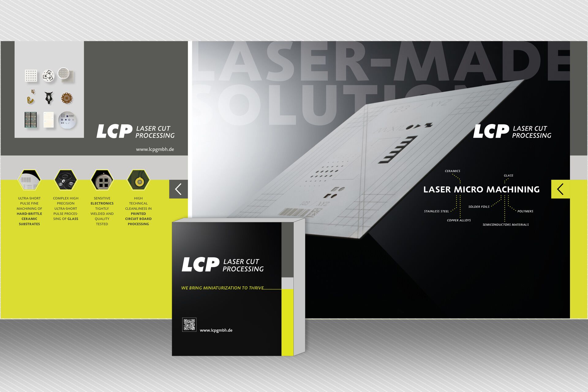 Modernes Messestand-Design mit Rückwand und Tresen